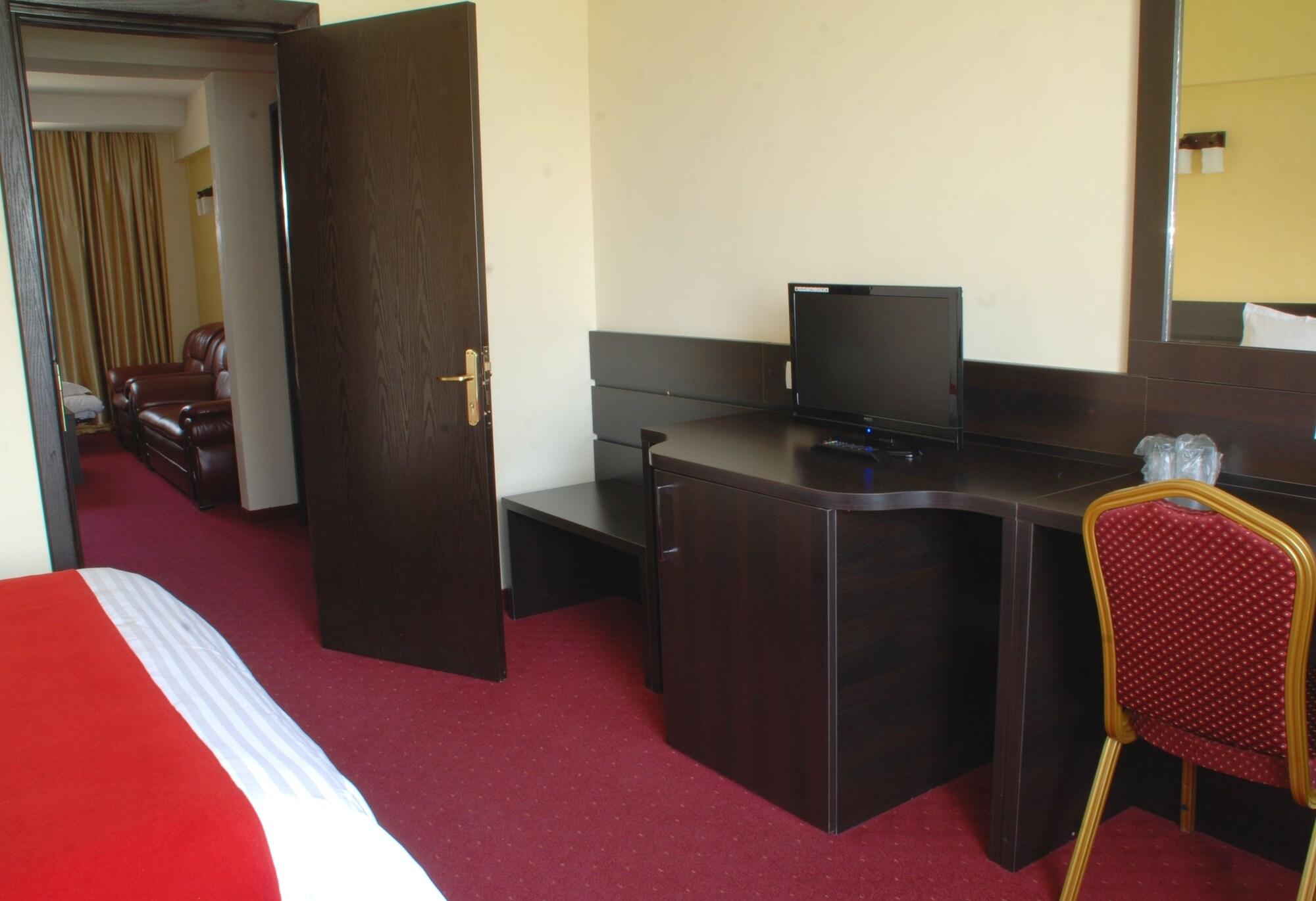 Hotel Ancor บูคาเรสต์ ภายนอก รูปภาพ