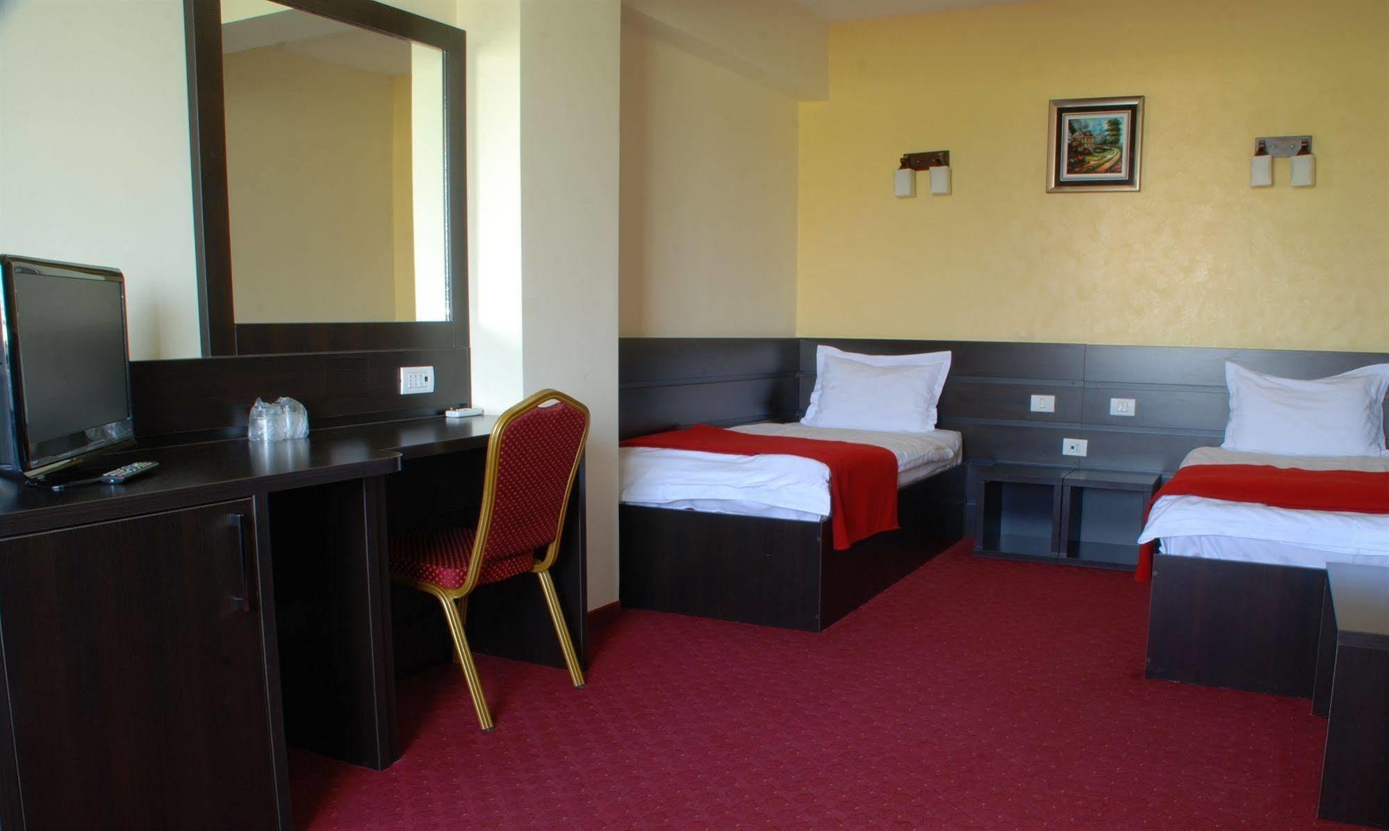 Hotel Ancor บูคาเรสต์ ภายนอก รูปภาพ